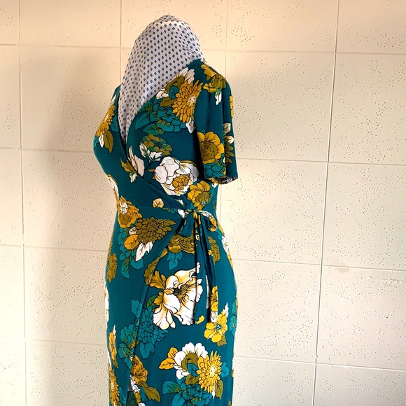 Blueh Ciel Foral Wrap Midi Dress - Picture 3 of 8